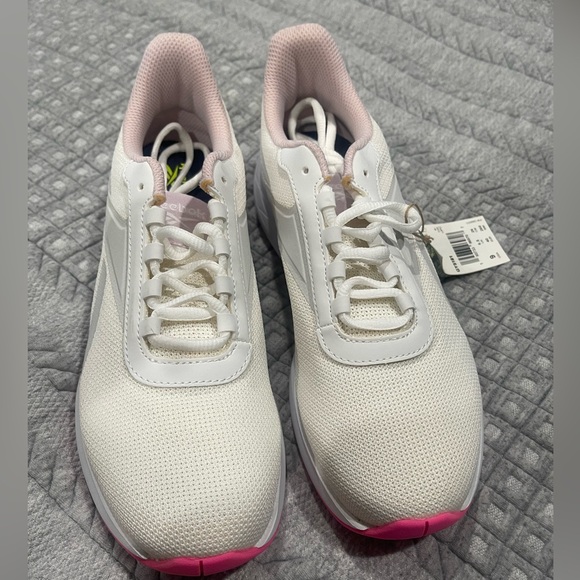 NEW WITH TAGS Redbox Energen plus running shoes. - Picture 4 of 5